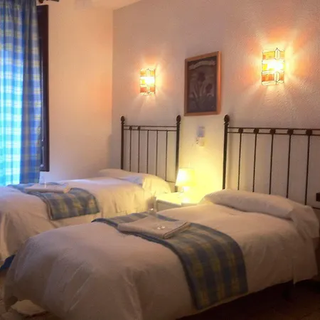 Atlantida Guest house Granada